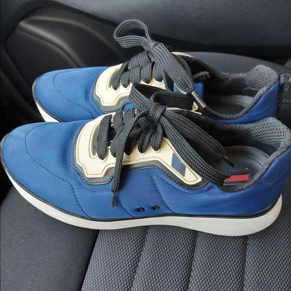 PRADA TENNIS SHOES - Picture 5 of 6